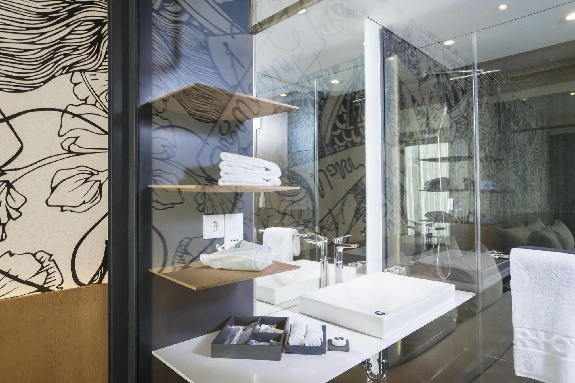 Hotel Artotel Bali 4*